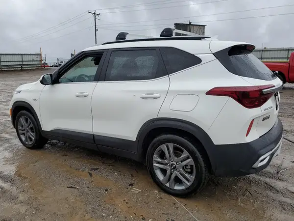 KNDEUCAA7M7171876 2021 KIA SELTOS - Image 2
