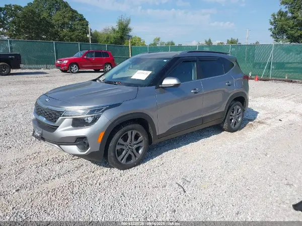 KNDEUCAA7M7174499 2021 KIA SELTOS - Image 2