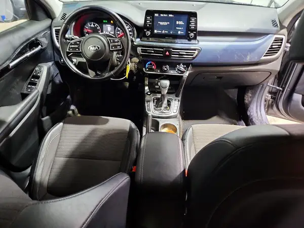 KNDEUCAA7M7187544 2021 KIA SELTOS - Image 8