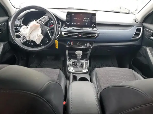 KNDEUCAA7M7217447 2021 KIA SELTOS - Image 8