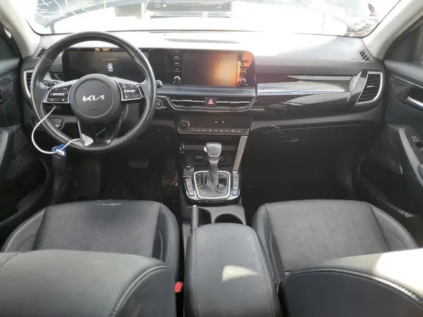 KNDEUCAA7R7471036 2024 KIA SELTOS - Image 8
