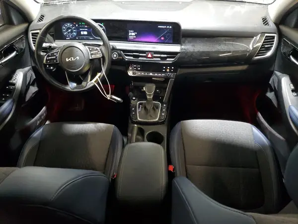 KNDEUCAA7R7514743 2024 KIA SELTOS - Image 8