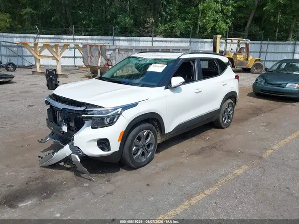 KNDEUCAA7R7541960 2024 KIA SELTOS - Image 2