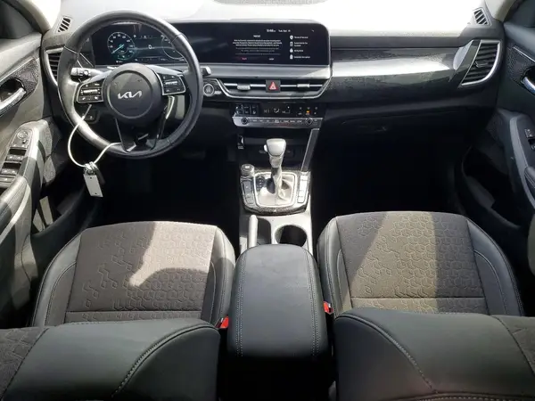 KNDEUCAA7R7543286 2024 KIA SELTOS - Image 8