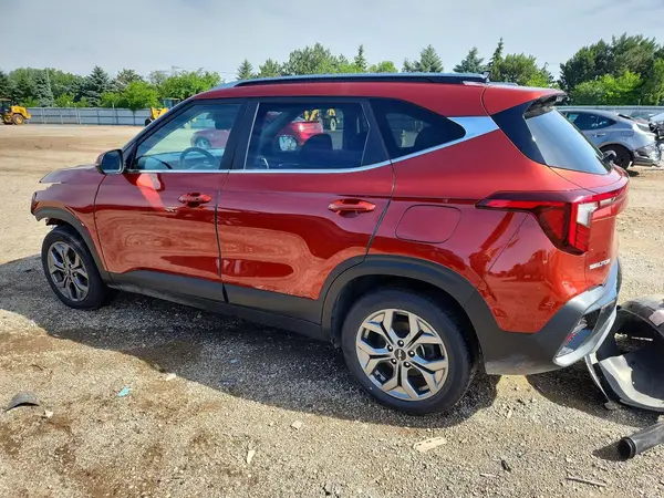 KNDEUCAA7R7551033 2024 KIA SELTOS - Image 2