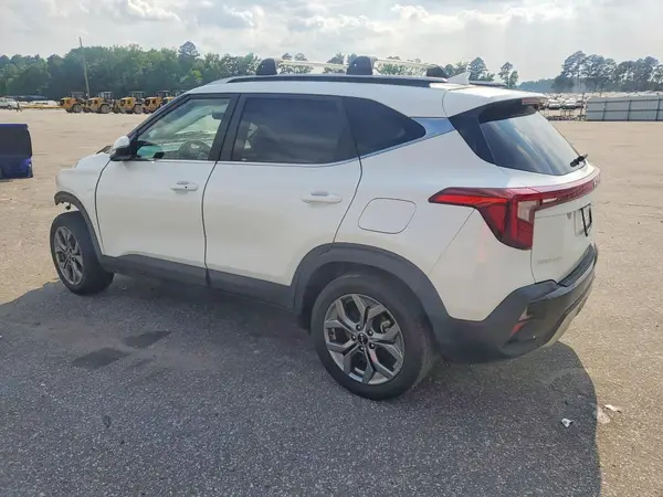 KNDEUCAA7R7575154 2024 KIA SELTOS - Image 2