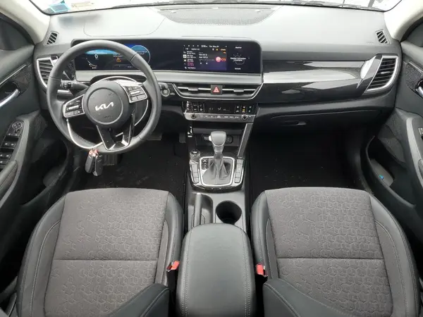 KNDEUCAA7R7605575 2024 KIA SELTOS - Image 8
