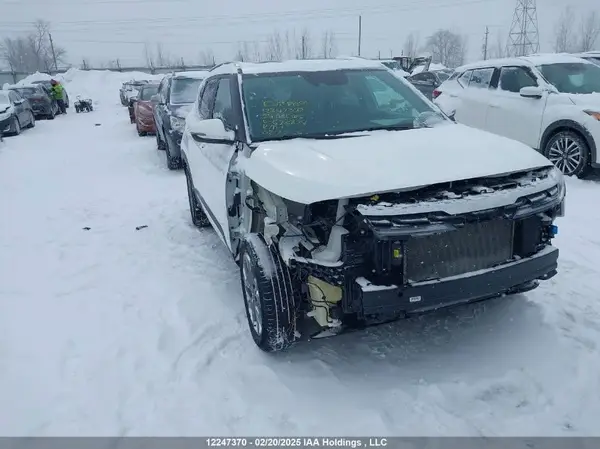 KNDEUCAA7R7625874 2024 KIA SELTOS - Image 1