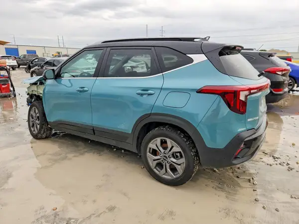 KNDEUCAA7R7631237 2024 KIA SELTOS - Image 2