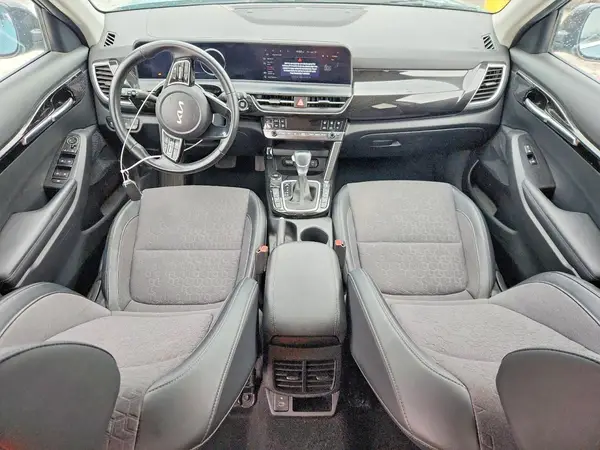 KNDEUCAA7R7631237 2024 KIA SELTOS - Image 8