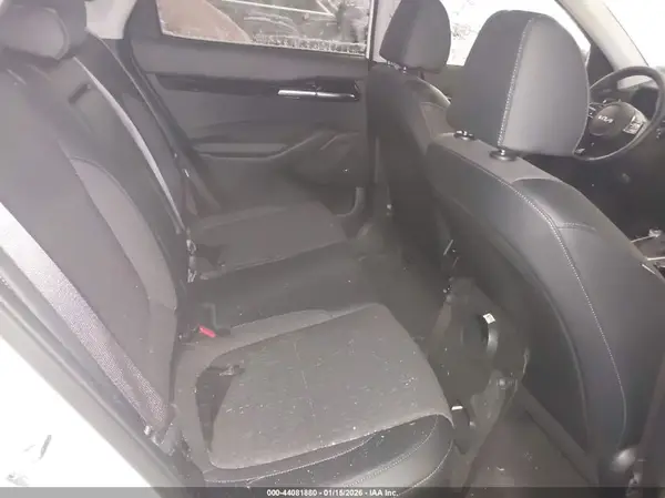 KNDEUCAA7R7645090 2024 KIA SELTOS - Image 8