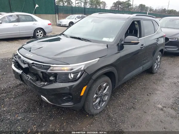 KNDEUCAA7R7664089 2024 KIA SELTOS - Image 2