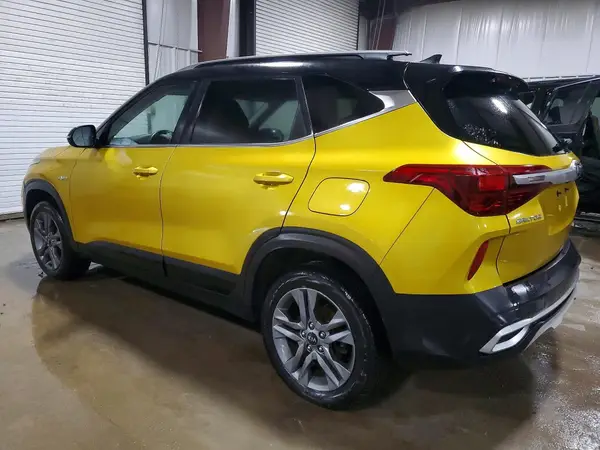 KNDEUCAA8M7129880 2021 KIA SELTOS - Image 2