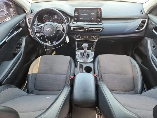 KNDEUCAA8M7140720 2021 KIA SELTOS - Image 8