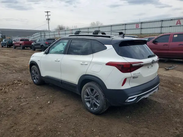 KNDEUCAA8M7155752 2021 KIA SELTOS - Image 2