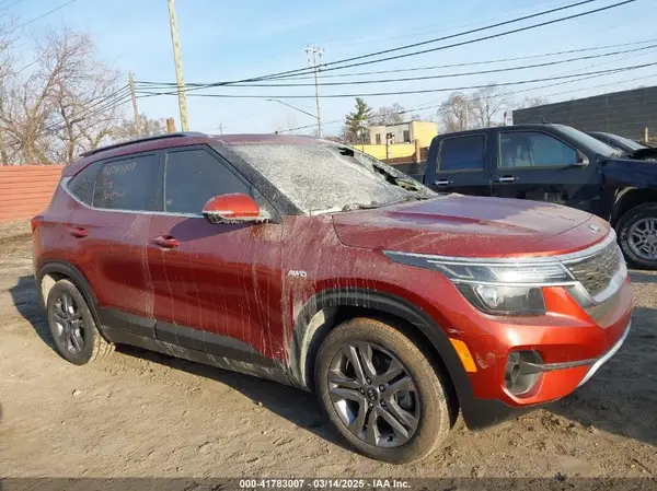 KNDEUCAA8M7158375 2021 KIA SELTOS - Image 1