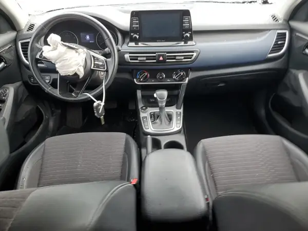KNDEUCAA8M7162250 2021 KIA SELTOS - Image 8