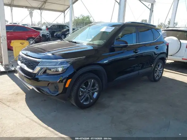 KNDEUCAA8M7163950 2021 KIA SELTOS - Image 2