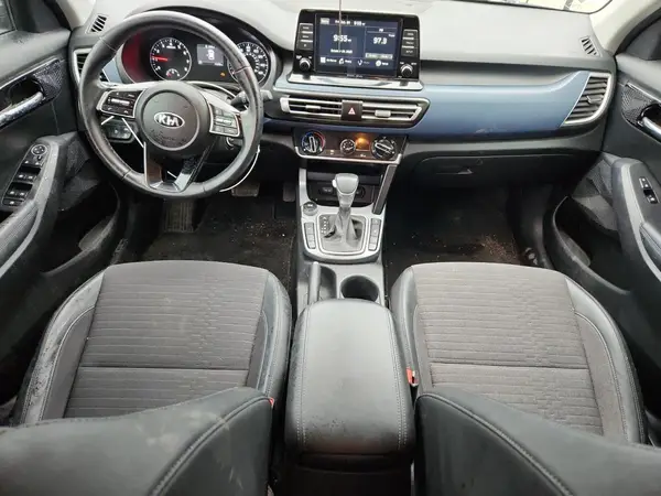 KNDEUCAA8M7230434 2021 KIA SELTOS - Image 8