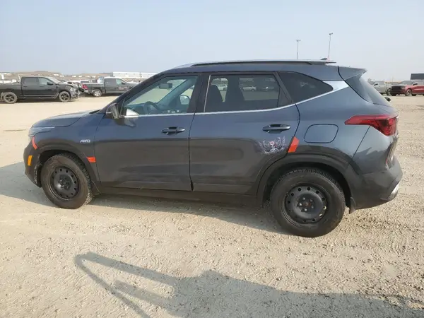 KNDEUCAA8N7241516 2022 KIA SELTOS - Image 2