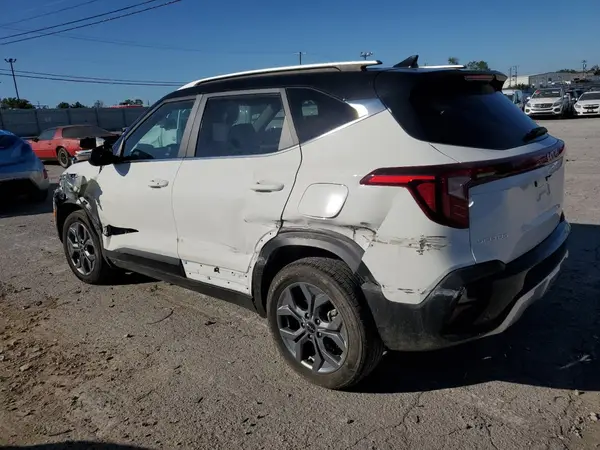 KNDEUCAA8R7516646 2024 KIA SELTOS - Image 2