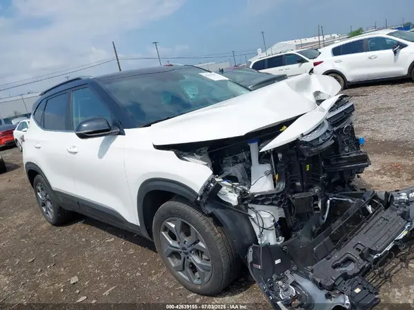 KNDEUCAA8R7546617 2024 KIA SELTOS - Image 1