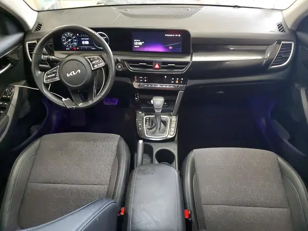 KNDEUCAA8R7559626 2024 KIA SELTOS - Image 8