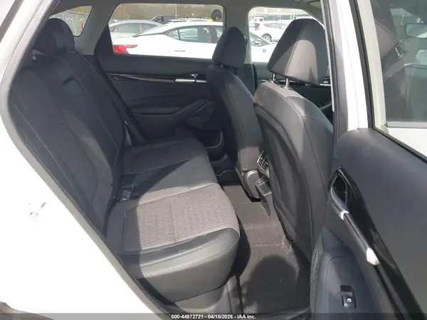 KNDEUCAA8R7571484 2024 KIA SELTOS - Image 8