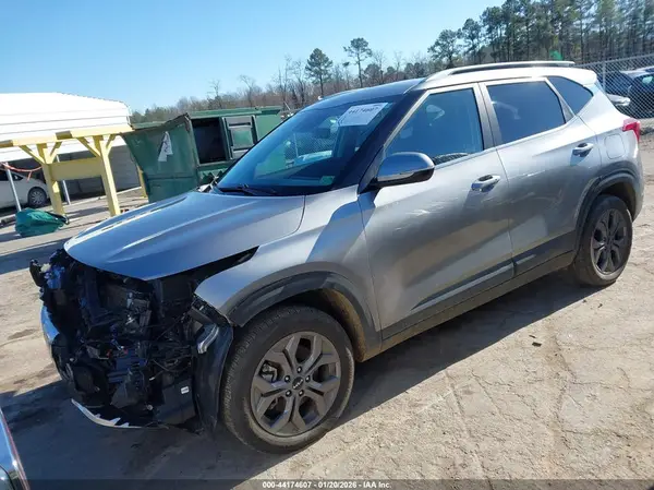 KNDEUCAA8R7607027 2024 KIA SELTOS - Image 2