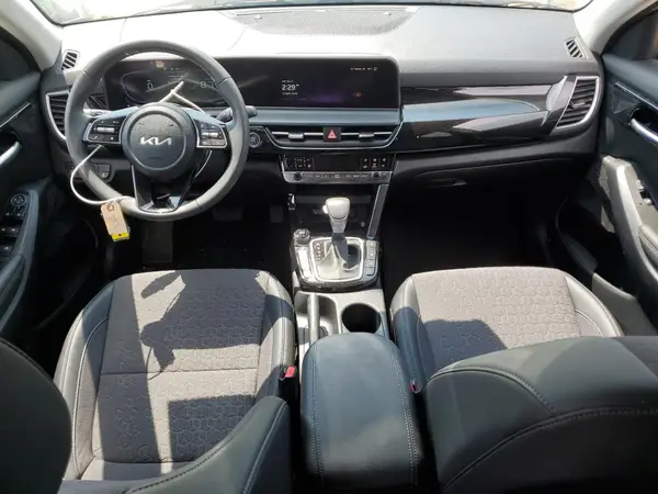 KNDEUCAA8S7770671 2025 KIA SELTOS - Image 8