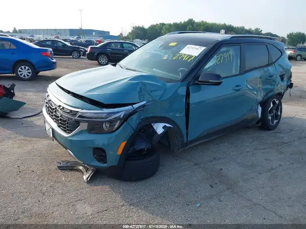 KNDEUCAA8S7781654 2025 KIA SELTOS - Image 2