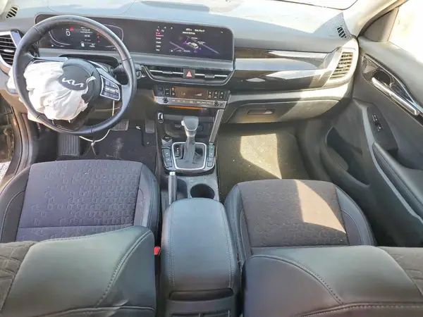 KNDEUCAA8S7798891 2025 KIA SELTOS - Image 8