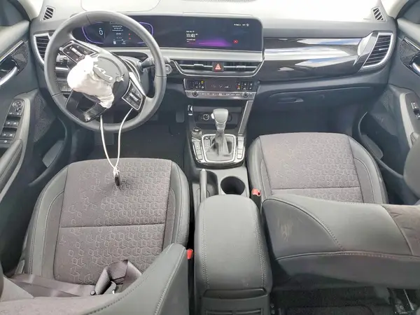 KNDEUCAA8T7853504 2026 KIA SELTOS - Image 8