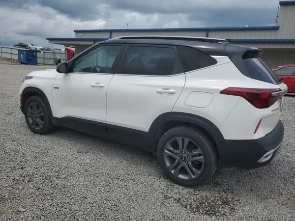 KNDEUCAA9M7045261 2021 KIA SELTOS - Image 2