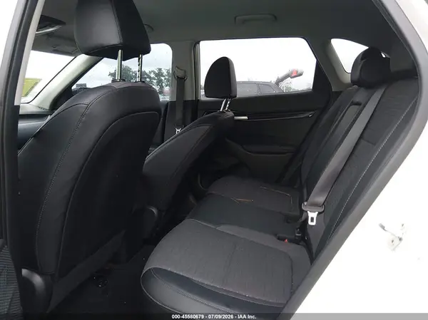 KNDEUCAA9M7046460 2021 KIA SELTOS - Image 8