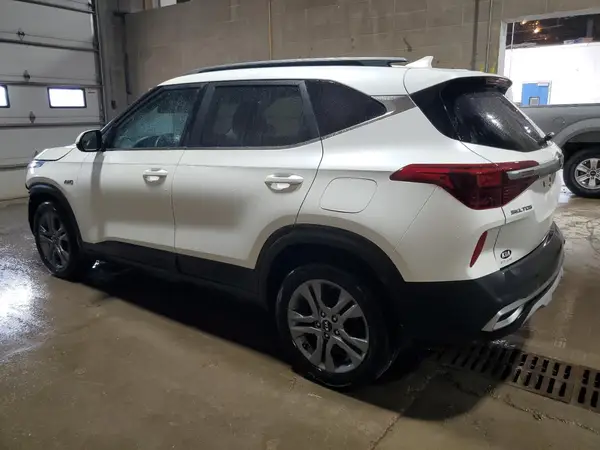 KNDEUCAA9M7140144 2021 KIA SELTOS - Image 2