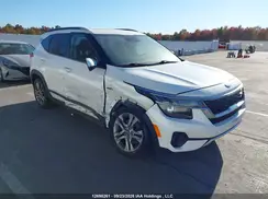 KNDEUCAA9M7145621 2021 KIA SELTOS