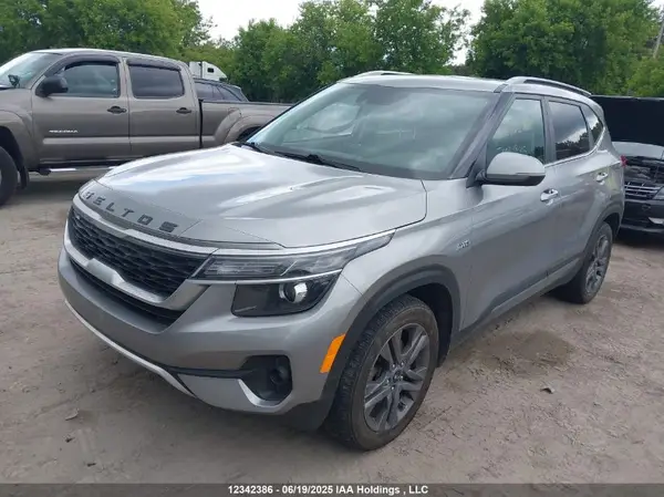 KNDEUCAA9M7157347 2021 KIA SELTOS - Image 2
