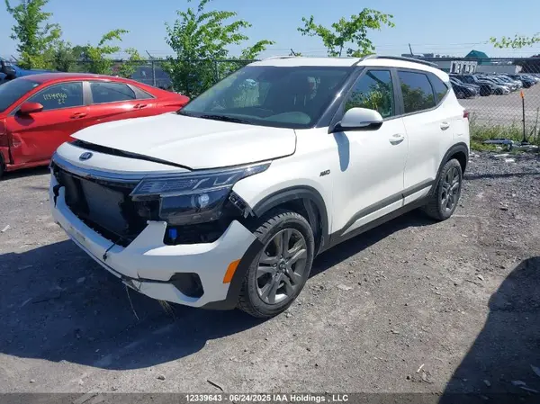 KNDEUCAA9M7192017 2021 KIA SELTOS - Image 2