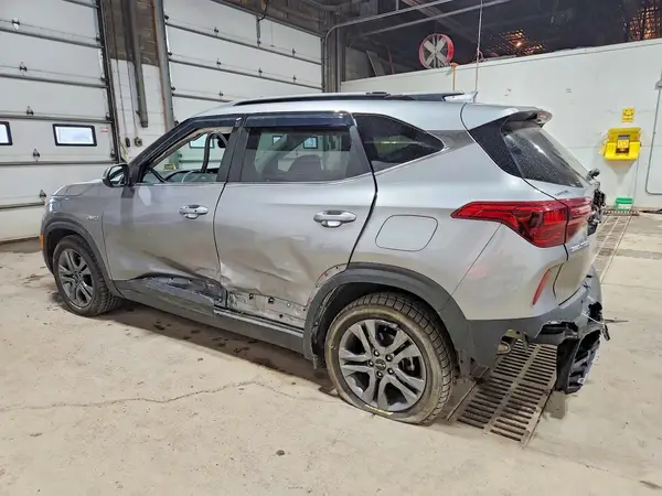 KNDEUCAA9N7298419 2022 KIA SELTOS - Image 2