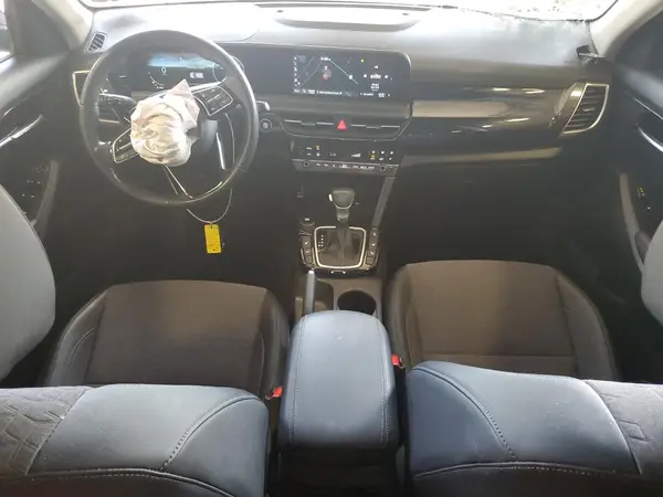 KNDEUCAA9R7511620 2024 KIA SELTOS - Image 8