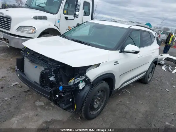 KNDEUCAA9R7523864 2024 KIA SELTOS - Image 2