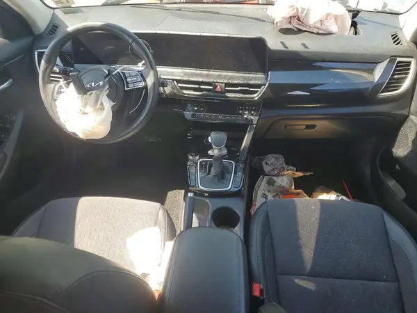 KNDEUCAA9R7580260 2024 KIA SELTOS - Image 8