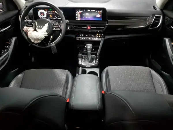 KNDEUCAA9R7625469 2024 KIA SELTOS - Image 8