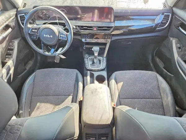 KNDEUCAA9R7631319 2024 KIA SELTOS - Image 8