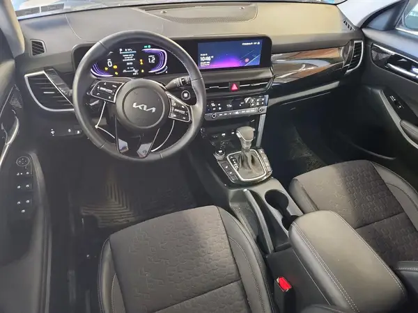 KNDEUCAA9T7833195 2026 KIA SELTOS - Image 8