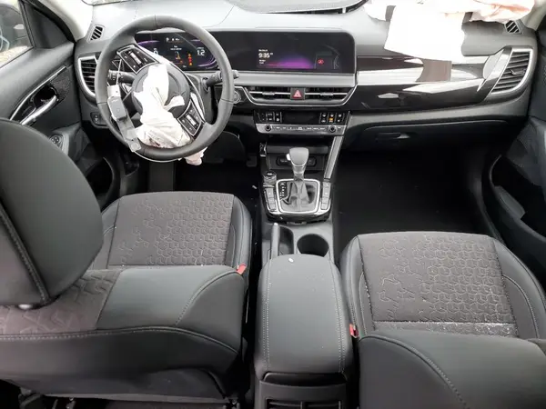 KNDEUCAA9T7869484 2026 KIA SELTOS - Image 8