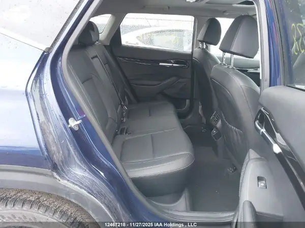 KNDEUCAAXM7058438 2021 KIA SELTOS - Image 8