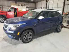 KNDEUCAAXM7058519 2021 KIA SELTOS