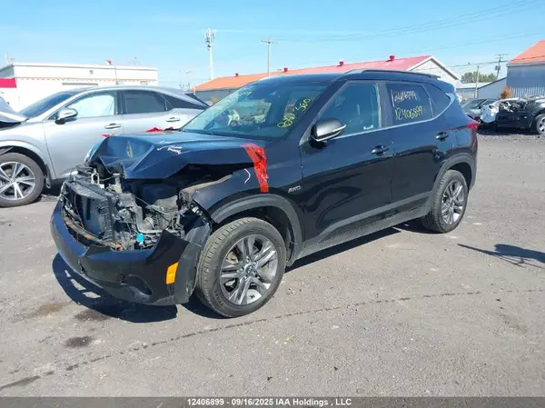 KNDEUCAAXM7069956 2021 KIA SELTOS - Image 2